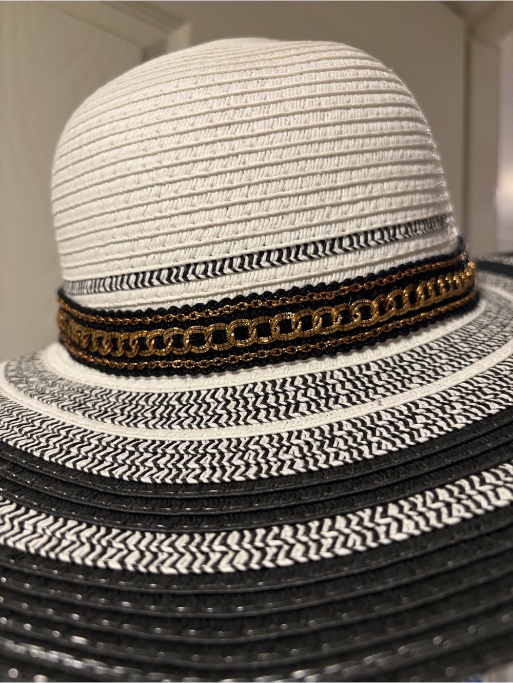 NWT✨TIME & TRU Women’s Packable Straw Floppy Hat Black And White Stripe Gray